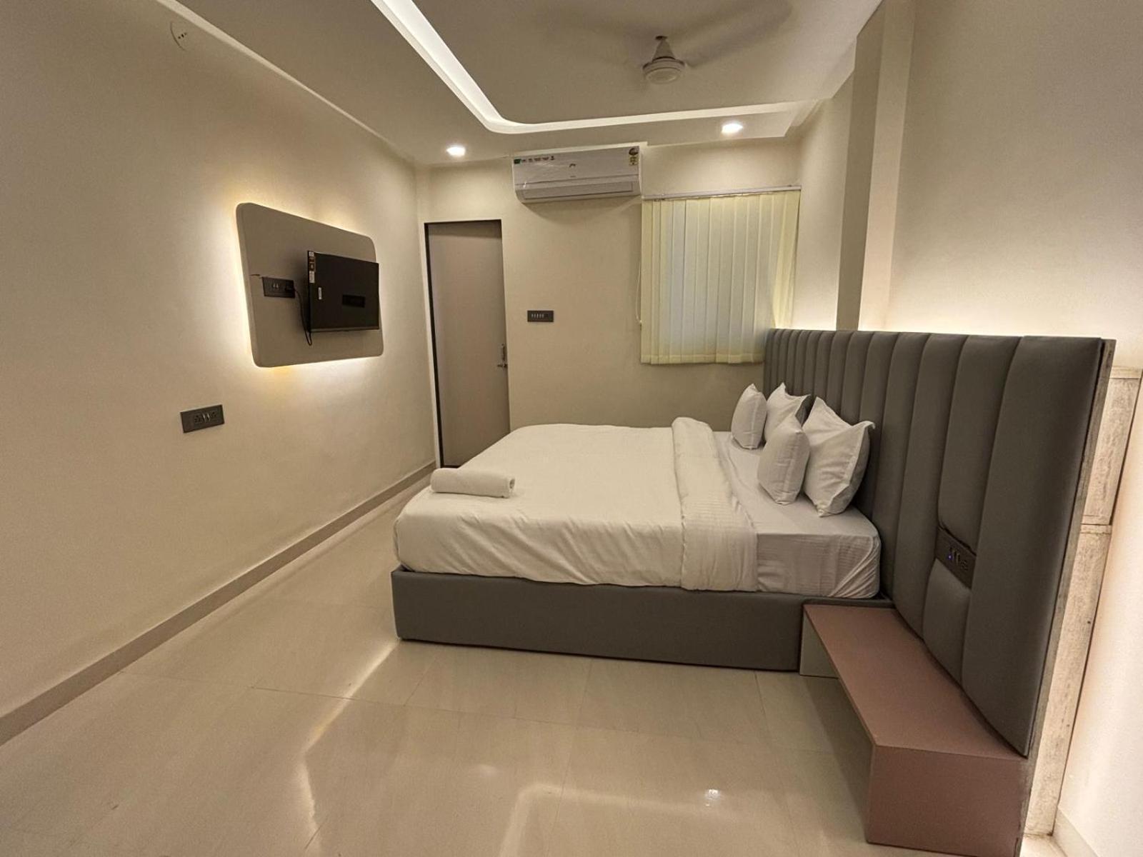 Hotel Vilaasitaa Vijay Nagar Indore Dış mekan fotoğraf