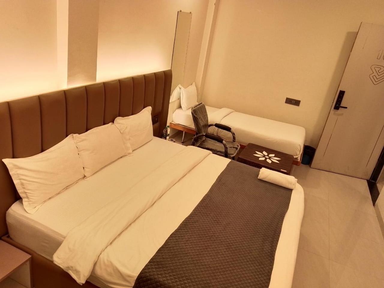 Hotel Vilaasitaa Vijay Nagar Indore Dış mekan fotoğraf
